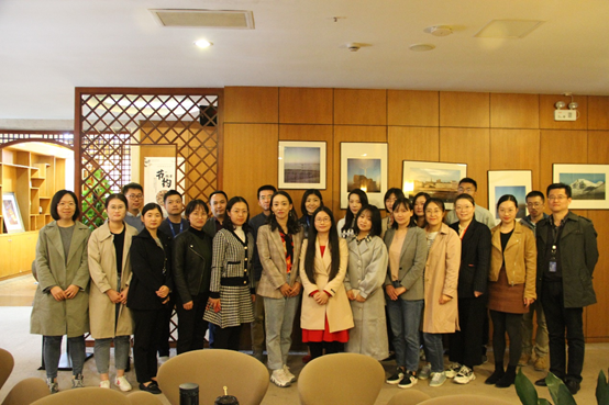 图为专题沙龙会议现场 图为专题沙龙会议现场