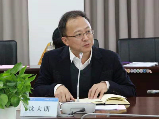 图为沈大明书记讲话 图为沈大明书记讲话