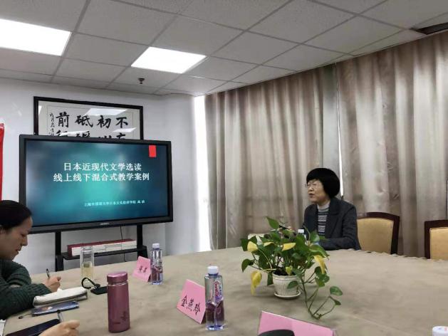 图为讲座现场 图为讲座现场