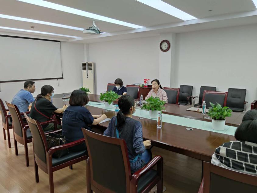 图为调研现场 图为调研现场