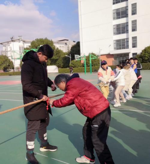 图为现场 图为现场