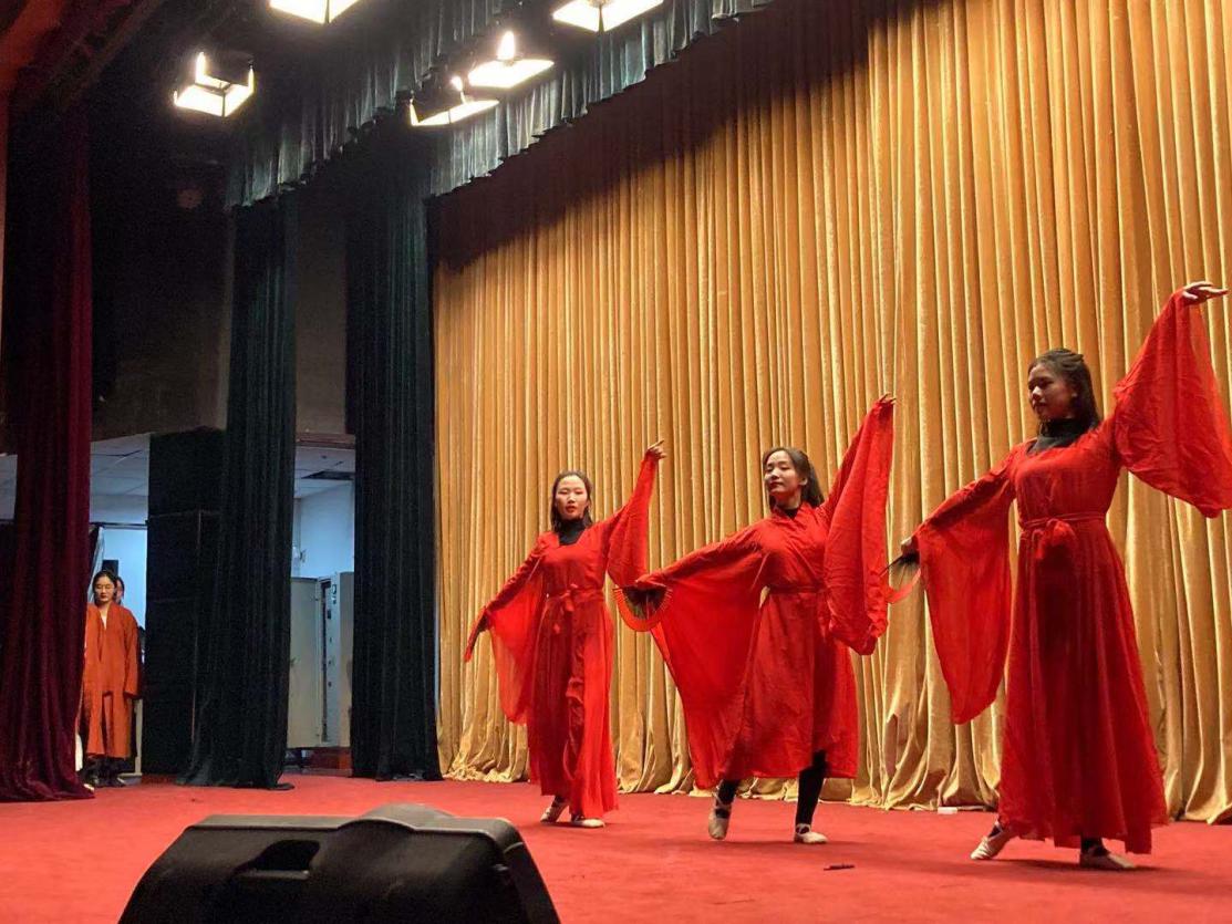 图为现场 图为现场