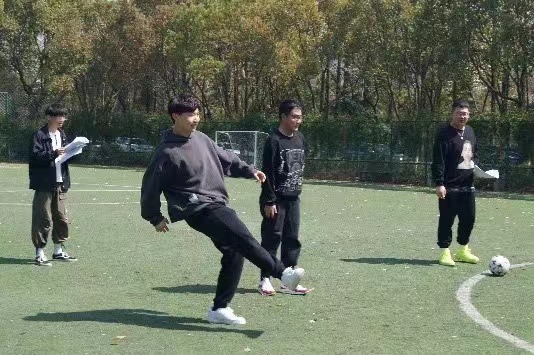 图为“寻迹逐党梦,体育文化人”活动现场 图为“寻迹逐党梦,体育文化人”活动现场
