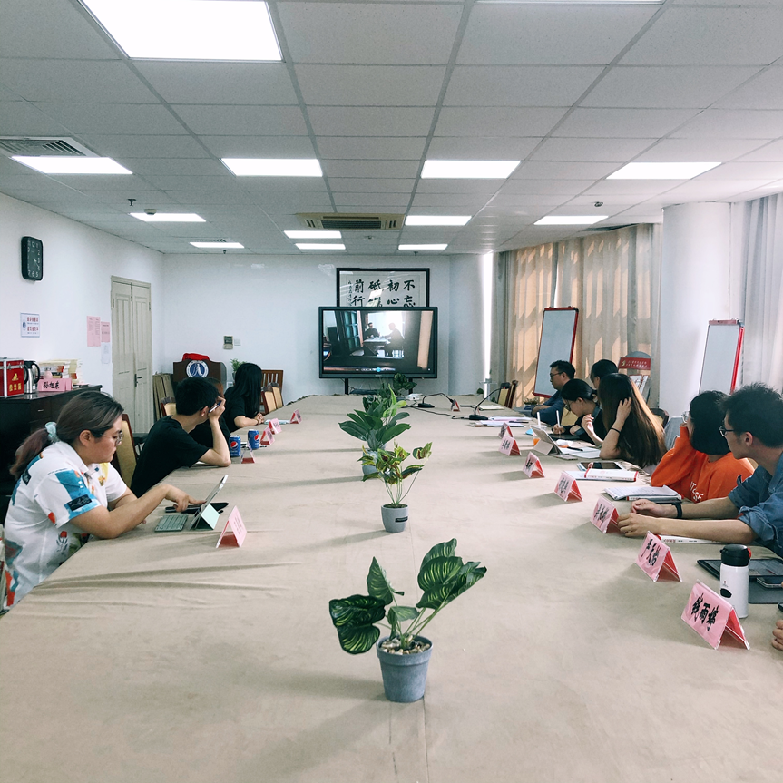 图为活动现场 图为活动现场